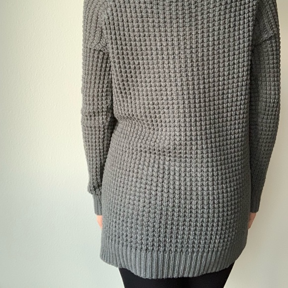 Sweater - Picture 3 of 4